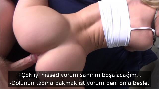 Evde Yalnız Kalınca Sevgilisinin Kankasına Yavşayan Fahişe İhtiyaç Duyduğu Sikişi Yaşıyor
